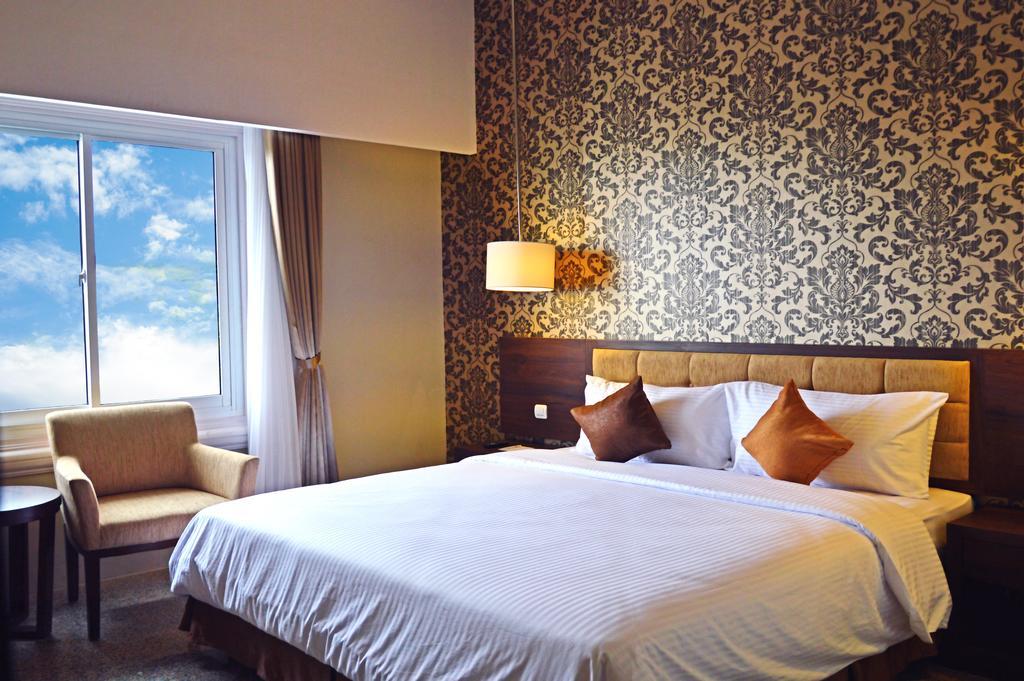 Hotel Safira Magelang Phòng bức ảnh
