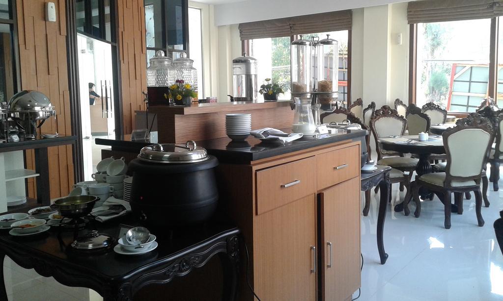 Hotel Safira Magelang Ngoại thất bức ảnh